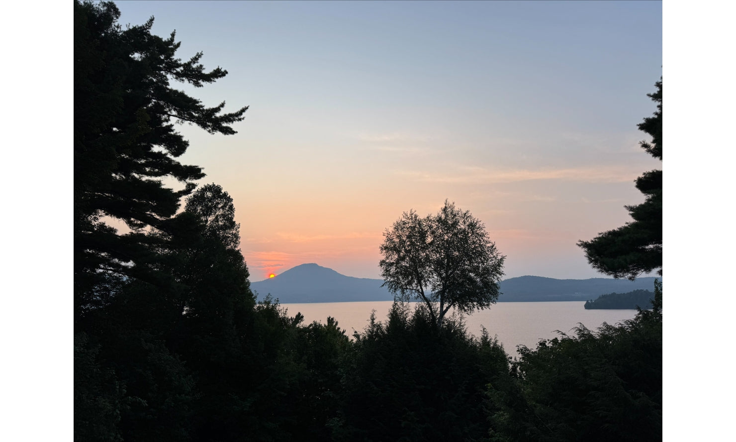 Rituels aroma pour les soirs d’été : ralentir, digérer, dormir naturellement