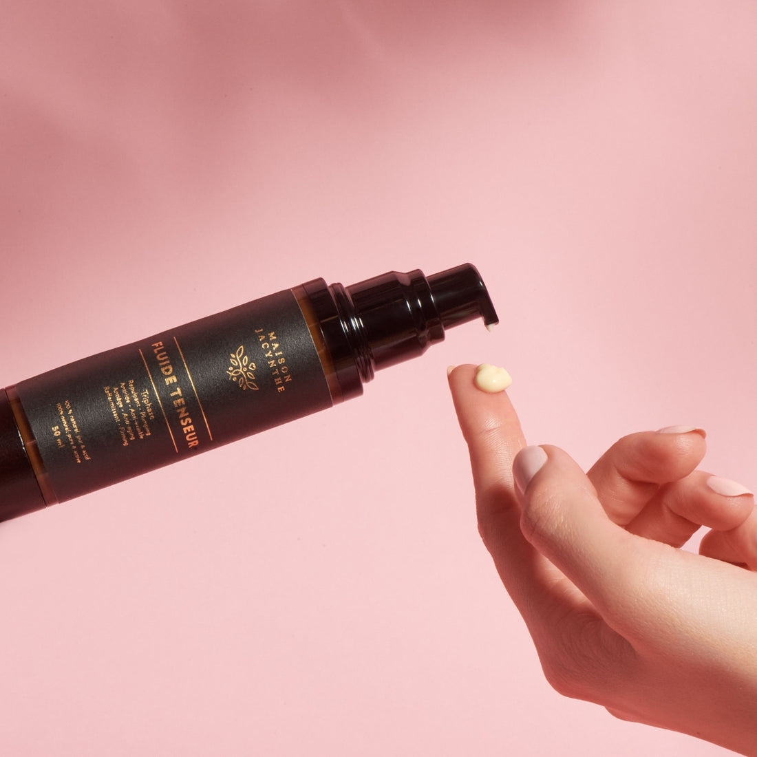 Pompe de 50 ml et texture du Fluide tenseur triphase de Maison Jacynthe