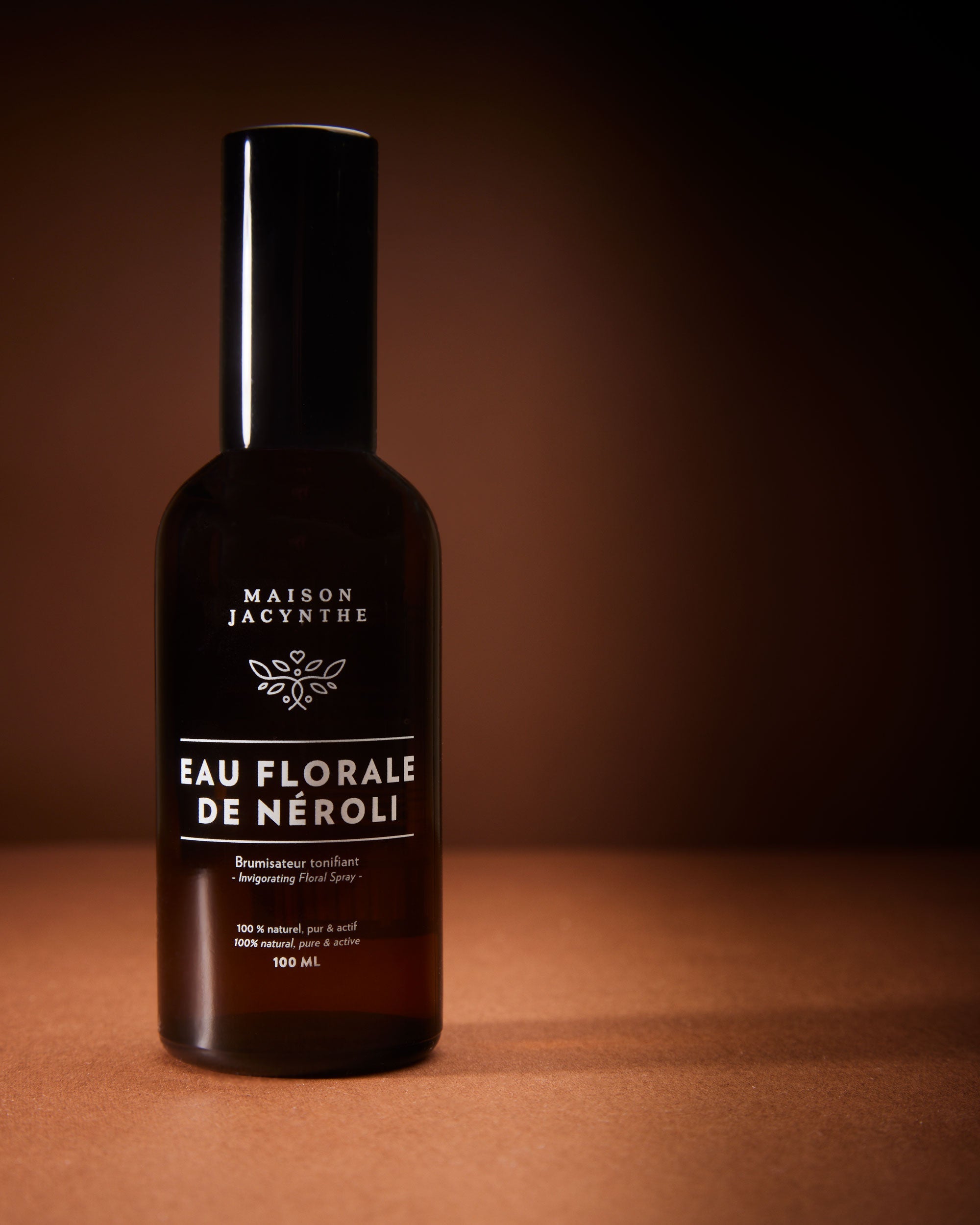 Eaux florales pures et naturelles pour le visage