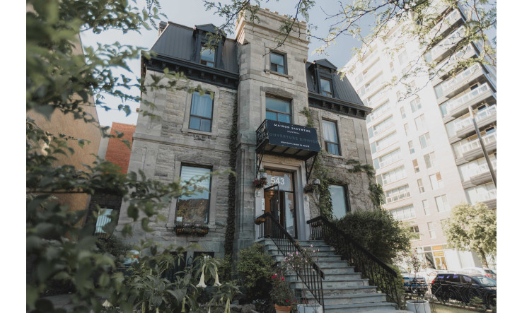  Romance et Maison Jacynthe Montréal