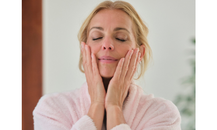 Facial maison lissant, liftant - fini la peau qui tiraille, le visage qui tombe et les rides qui se prononcent!