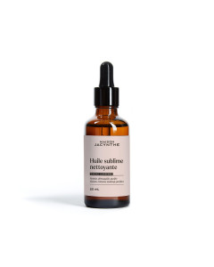 Bouteille de 50 ml avec pipette, l’Huile sublime nettoyante de Maison Jacynthe nettoie, démaquille et purifie tous types de peau en douceur et en profondeur.